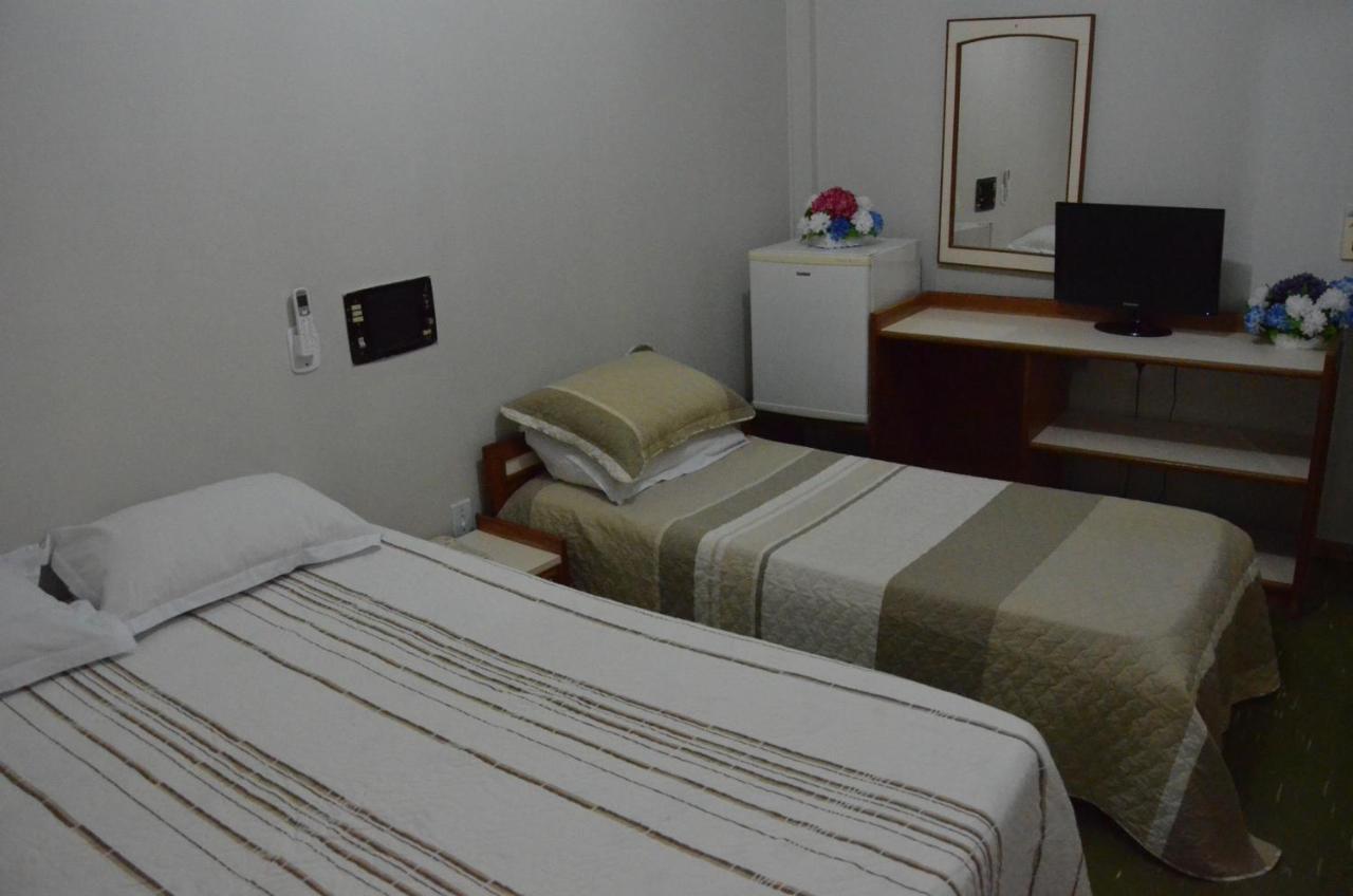 Hotel Novo Tamburi Santa Terezinha do Itaipu Bagian luar foto